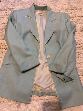 Le Suit Light Blue Women's Blazer with White Piping Petite